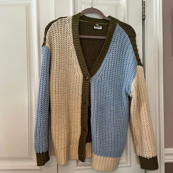 Color-Block Button-Up Cardigan - Picture 1 of 10